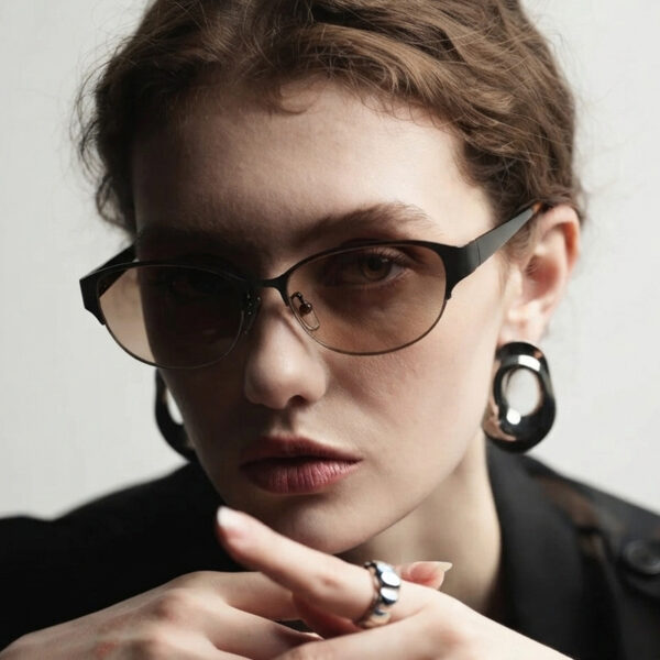 Wholesale Stylish Oval Metal Frame Sunglasses UV400 Fashion Accessory Gift Boutique