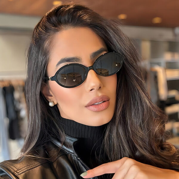 oly-5cc9bad5ad012335aac4c51164ba8d84 Wholesale Retro Oval Sunglasses UV400 Black Frame Grey Lens Fashion Accessory