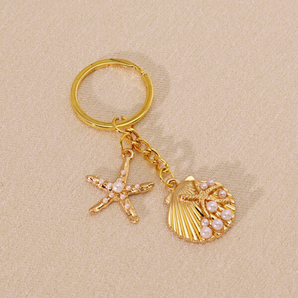 Wholesale Gold Metal Pearl Shell Heart Keychain Fashion Accessory