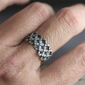 Wholesale Vintage Blue Twisted Roman Ring - Alloy Electroplated Jewelry Accessory for Everyday Wear or Gift