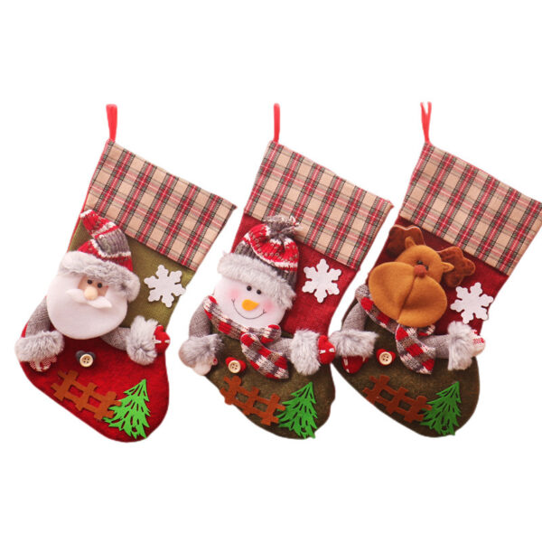 oly-5eb974c66ba471d920ef6998e754cfb2 Wholesale European Style Large Plaid Christmas Stocking Cloth Gift Bag for Holiday Decor