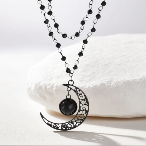Wholesale Artificial Crystal Layered Moon Pendant Necklace Gothic Gothic Style Beaded Choker Fashion Accessory for Party or Everyday Wear