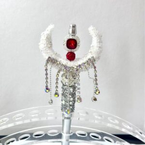 Silver tassel style