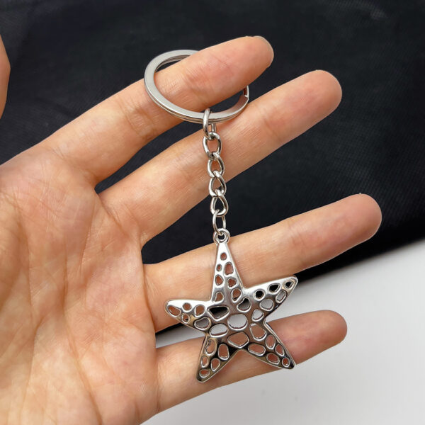 Wholesale Zinc Alloy Vintage Silver Starfish Keychain Trendy Car Key Accessory or Bag Charm