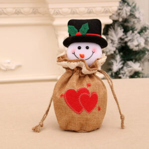 Solid color bottom snowman