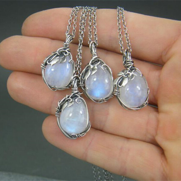 Wholesale Vintage Moonstone Drop Necklace Alloy Water Wave Chain Wedding Jewelry Gift