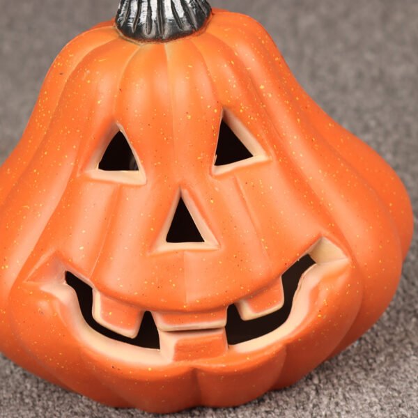Wholesale American Style Plastic Luminous Halloween Pumpkin Lamp Decorative Accent for Gift