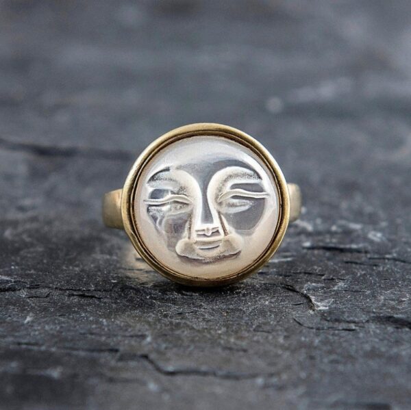 oly-6516193e7356b680f055a763a730867d Wholesale Retro Face Ring Gold Alloy Adjustable Jewelry Accessory Gift