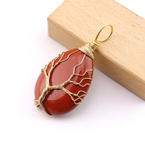 Red stone (2.4x3.4cm)