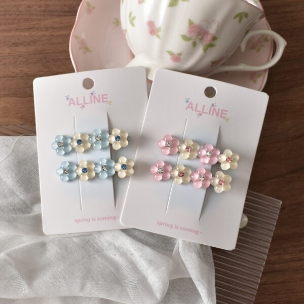 oly-66a84b658b93032a709adee713e7e19b Wholesale Acrylic Flower Hair Clips, Cute Dopamine Style, 2pcs, Fashion Accessory for Women