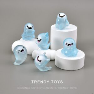 Wholesale Glow-in-the-Dark Ghost Keychain Halloween Resin Pendant Decorative Gift