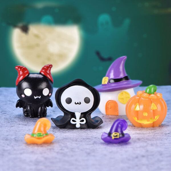 Wholesale Halloween Resin Decorations Cute Pumpkin Ghost Vampire Figurines for Cake Car Home Decor Gift