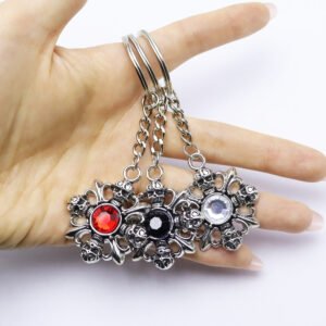 Wholesale Retro Red Gemstone Skull Alloy Keychain Pendant Boutique Resale Keychain Accessory
