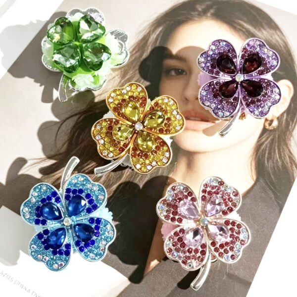 oly-687df87818ad504c8bf705fb5121771a Wholesale Four Leaf Clover Loose Beads DIY Phone Chain Keychain Accessory Mixed Colors for Everyday Use
