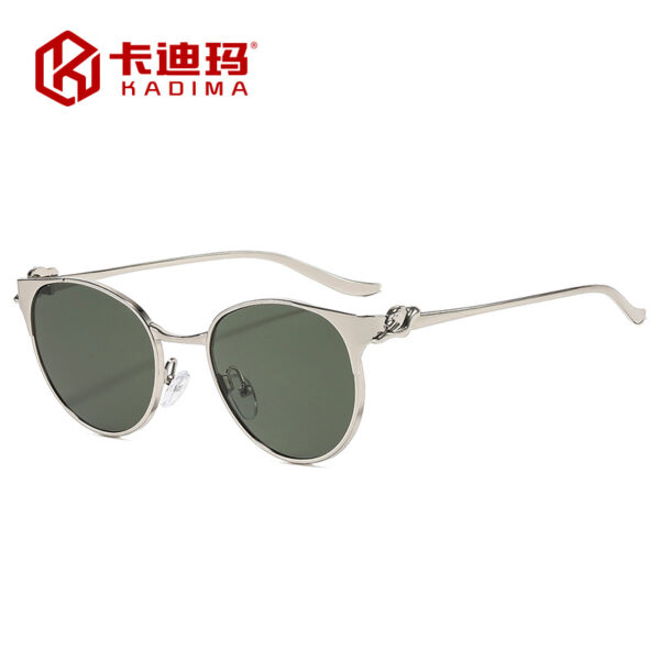Wholesale Metal Round Gold Frame Sunglasses for Women UV400 Gray Lenses Fashion Accessory