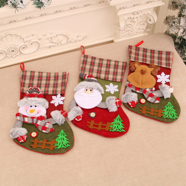 oly-69236f8b1c94bca993ee068ff811341b Wholesale European Style Large Plaid Christmas Stocking Cloth Gift Bag for Holiday Decor