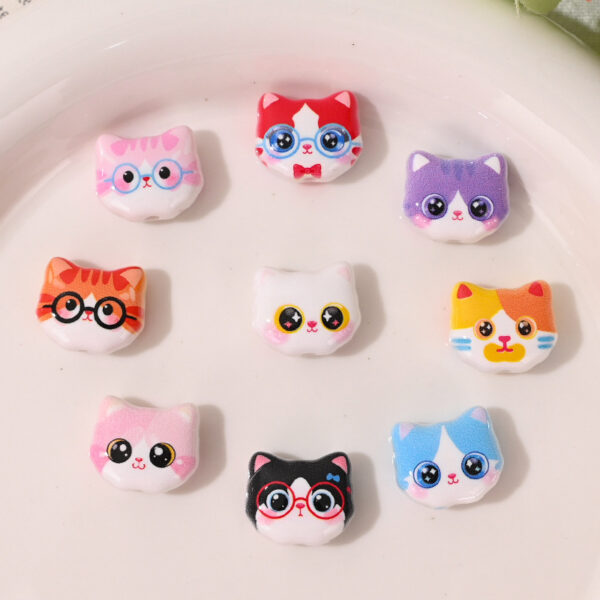 oly-6984d9ad45eb4672f2a32347ae9deb5d Wholesale Acrylic Cat Print Loose Beads Fashion DIY Car Key Accessory for Resale