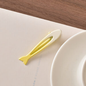 4 # Gradient small fish-yellow