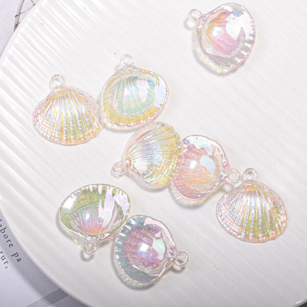 Wholesale Acrylic Scallop Beads Blue UV Plated for DIY Phone Chain Craft Supply