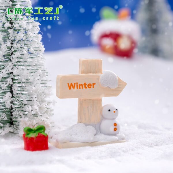 Wholesale Cartoon Resin Road Sign Ornaments for DIY Moss Landscape Home Decor Decorative Accent