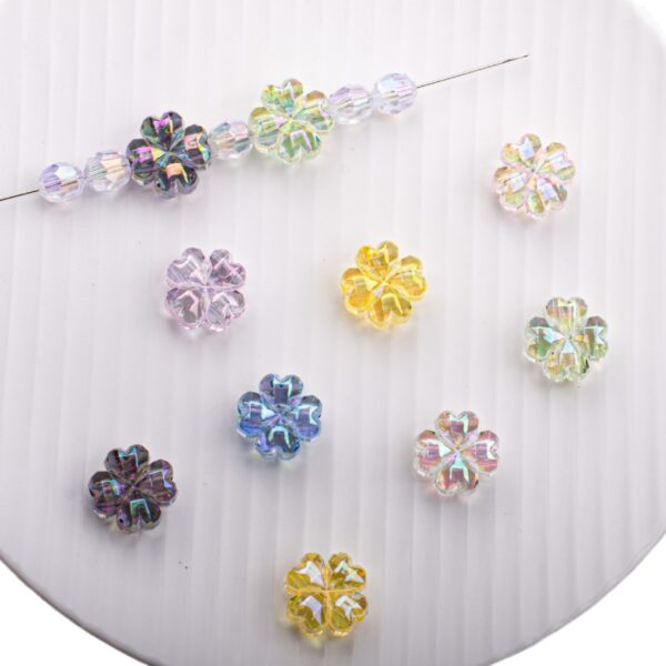 oly-6e10878a2907b7ba0253cfcf348bf81f Wholesale Electroplated Acrylic Clover Loose Beads for DIY Phone Chains Car Hanging Decorative Accessory