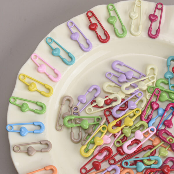 oly-6ed53fbc36e9eb89907611cdd6c3f458 Wholesale Zinc Alloy Baked Paint Heart Pendant Double Sided Colorful DIY Keychain Charm Gift Accessory
