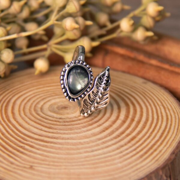 Wholesale Vintage Leaf Ring Adjustable Silver Alloy Ring Fashion Accessory Boutique Resale