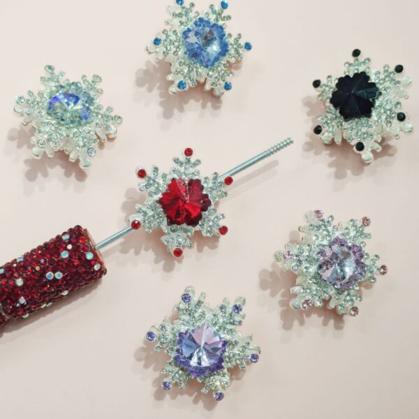 oly-6f8d8571d2e056487aab7776b5eac290 Wholesale Chic Mixed Color Alloy Snowflake Beads for DIY Jewelry Keychain Charms