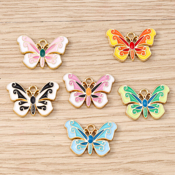 Wholesale Fashion Accessory Butterfly Pendant DIY Jewelry Kit 10pcs Black White Zinc Alloy Electroplated Perfect for Resale or Gift