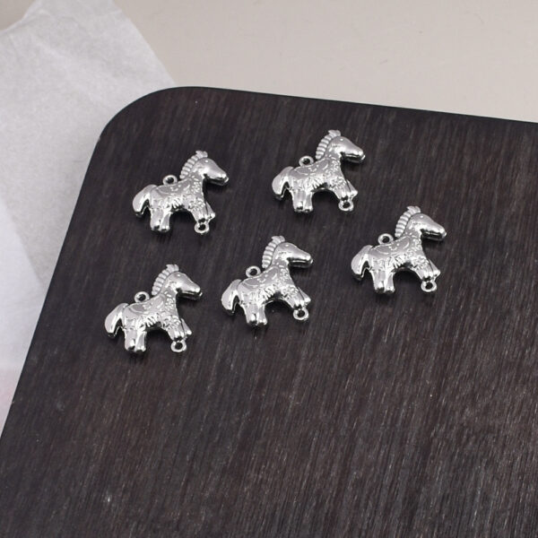 oly-70013fe4ad7fe76e035198bd75acec55 Wholesale Alloy Double Sided Pony Pendant Charm Trendy Car Key Accessory DIY Bag Charm