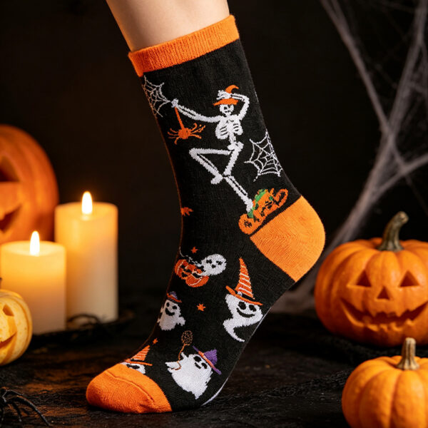Wholesale Polyester Cotton Moisture Wicking Mid Calf Socks Halloween Cartoon Pumpkin Skeleton Unisex Party Socks