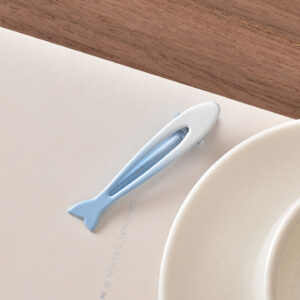 8 # Gradient small fish-blue