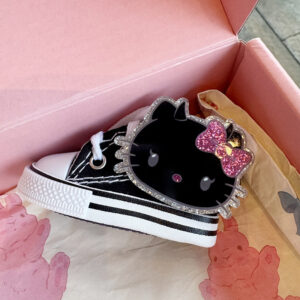 Black cat head