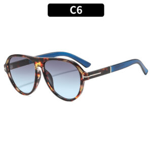 C6-Wrapped floral frame with gray-blue accents