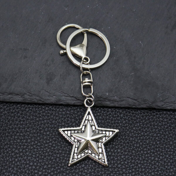 Wholesale 3D Embossed Star Distressed Finish Zinc Alloy Keychain Car Key Accessory for Men