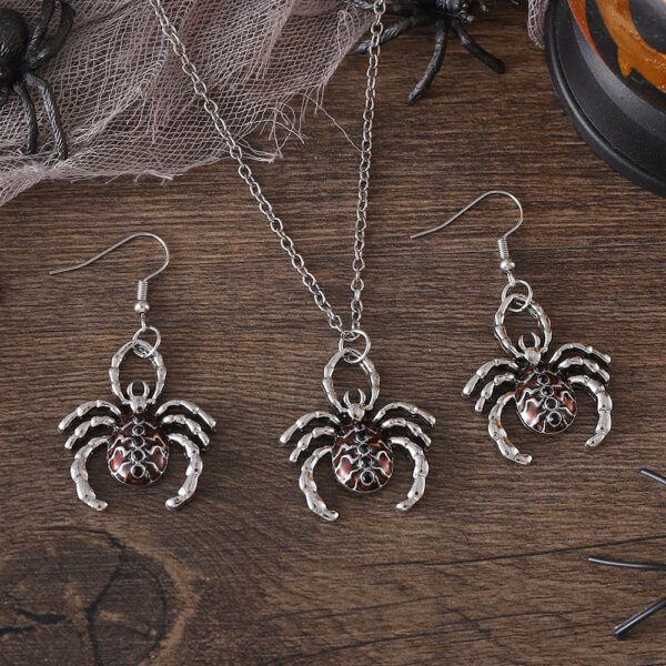 Wholesale Zinc Alloy Electroplated Gothic Spider Halloween Earring and Necklace Set Fashion Accessory