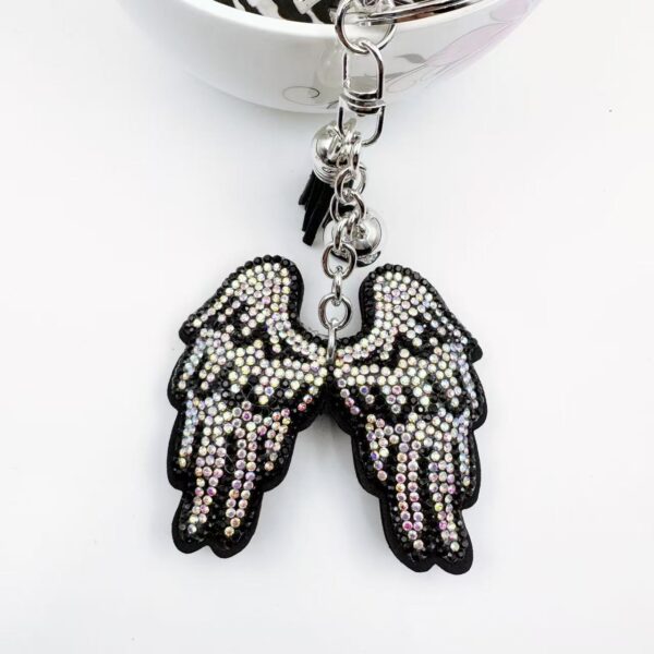 Wholesale Angel Wing Rhinestone Keychain Zinc Alloy Decorative Accessory for Bag or Gift