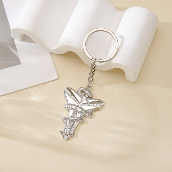 Wholesale Black Mamba Snake Pendant Keychain Fashion Metal Bag Charm for Car Keys Boutique Gift