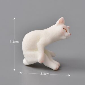 Lazy white cat no. 9 / Realistic kitten series