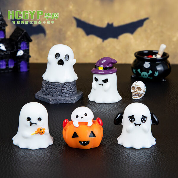 oly-774f645c30f42fe95b3de61cc88b300e Wholesale Resin Halloween Craft Pumpkin Ghost Crystal Ball Ornament DIY Decorative Accent Gift
