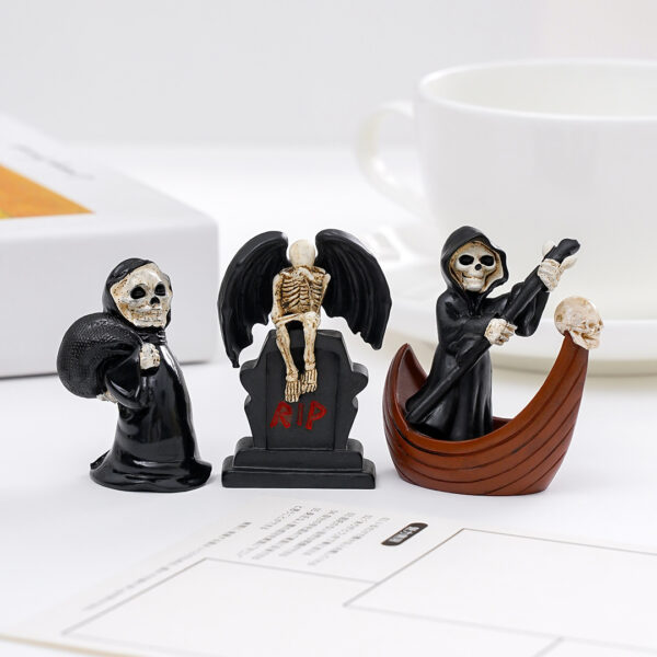 Wholesale Resin Halloween Skeleton Angel Figurine Cartoon Style DIY Car Desktop Decoration