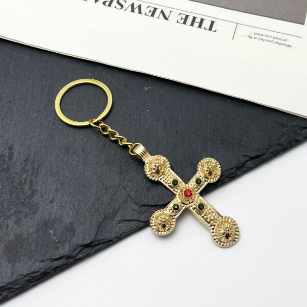 Wholesale Punk Cross Keychain Metal Golden Keyring for Car and Bag Fashion Accessory