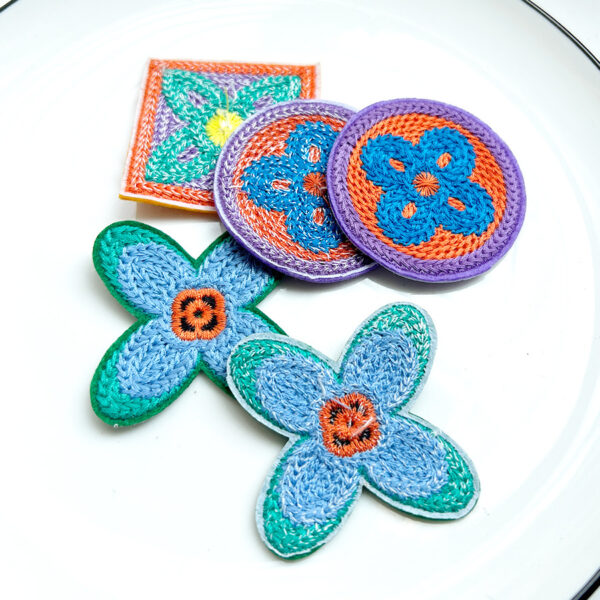 oly-7924f9866df82f8b6418e64d7c1f6576 Wholesale Felt Embroidered Floral Patch Trendy Fashion Accessory DIY Bag Charm