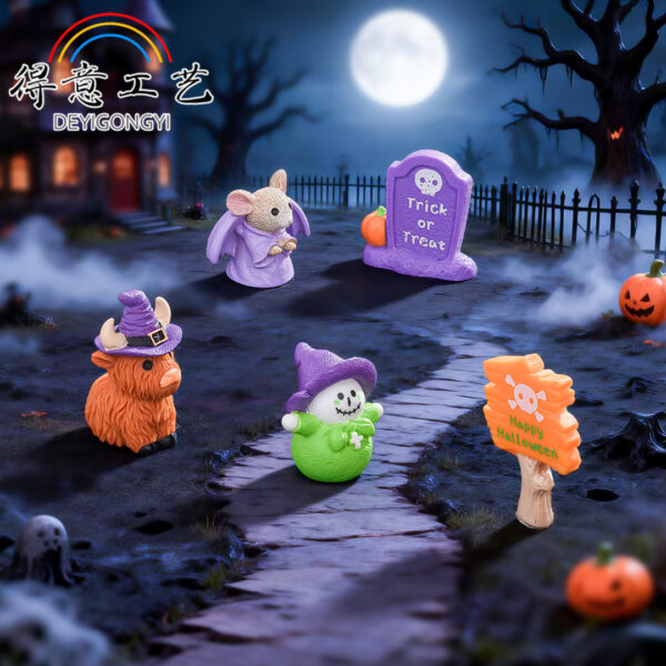 oly-7937751102cbc9e119df8c07fb8fd905 Wholesale Halloween Resin Ornament Cartoon Bat with Purple Robe for Halloween Party Decor Home Decor Gift