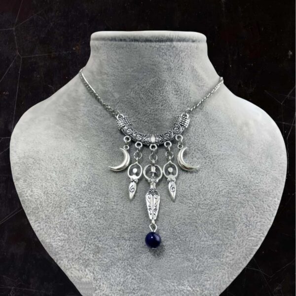 Wholesale Fashion Moon Pendant Necklace Zinc Alloy Stainless Steel Jewelry Accessory for Resale
