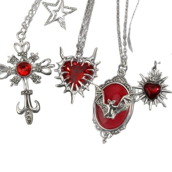 Wholesale Zinc Alloy Vintage Cross Pendant Necklace Set Gothic Dark Fashion Jewelry Accessory for Everyday Wear