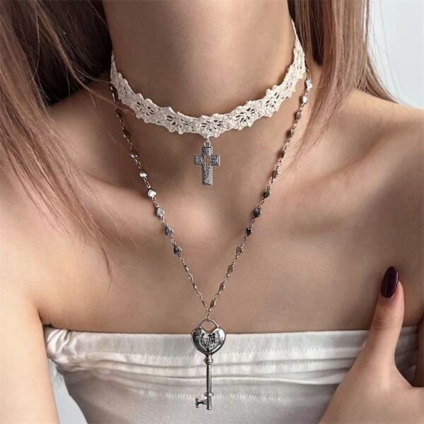 Wholesale Trendy Heart Cross Pendant Necklace Set Zinc Alloy Jewelry Accessory for Women 2 Piece Set