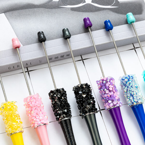 oly-7db2c26ec51eb01845b3cfb069a0a98c Wholesale Cute Rhinestone Beaded DIY Pen Plastic Ballpoint Pen for Office Stationery Gift