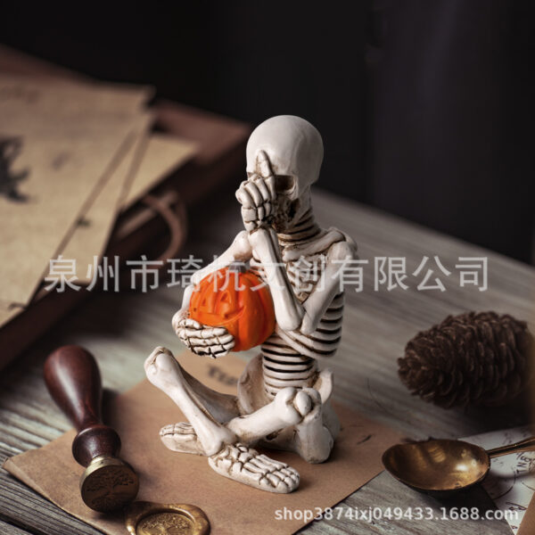 Wholesale Halloween Pumpkin Skull Man Resin Craft Home Decor Tabletop Decoration Gift