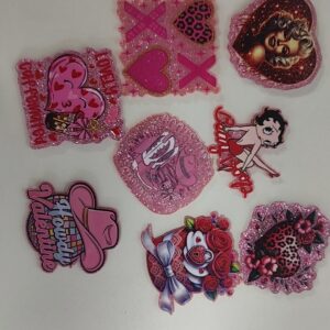Wholesale 30pcs Valentine's Day Random Series Acrylic Flat Back Mbellishments Suitable for DIY Badge Reels Phone Holders